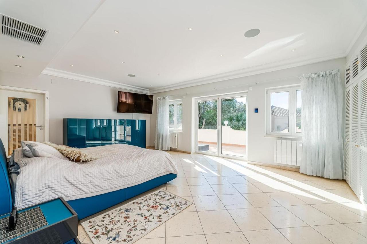 Villa Svim, Walking Distance To The Beach! Μαρμπέλλα Εξωτερικό φωτογραφία